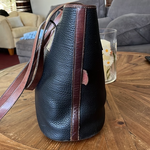 DOONEY & BOURKE VINTAGE LARGE BUCKET BAG WARM CEDAR BLACK ALL WEATHER LE… - Picture 5 of 12